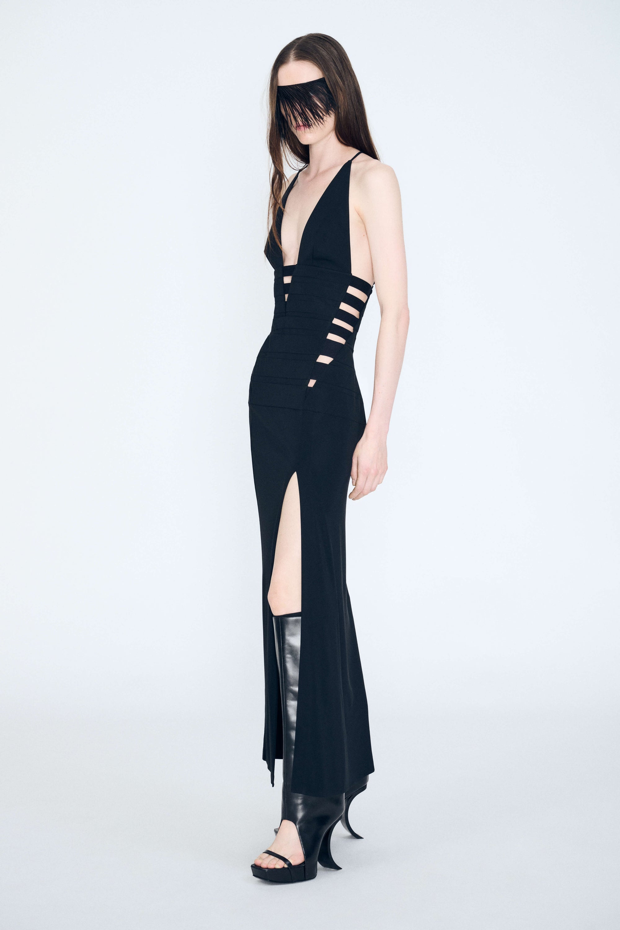 Deep-v Brace Dress in Black