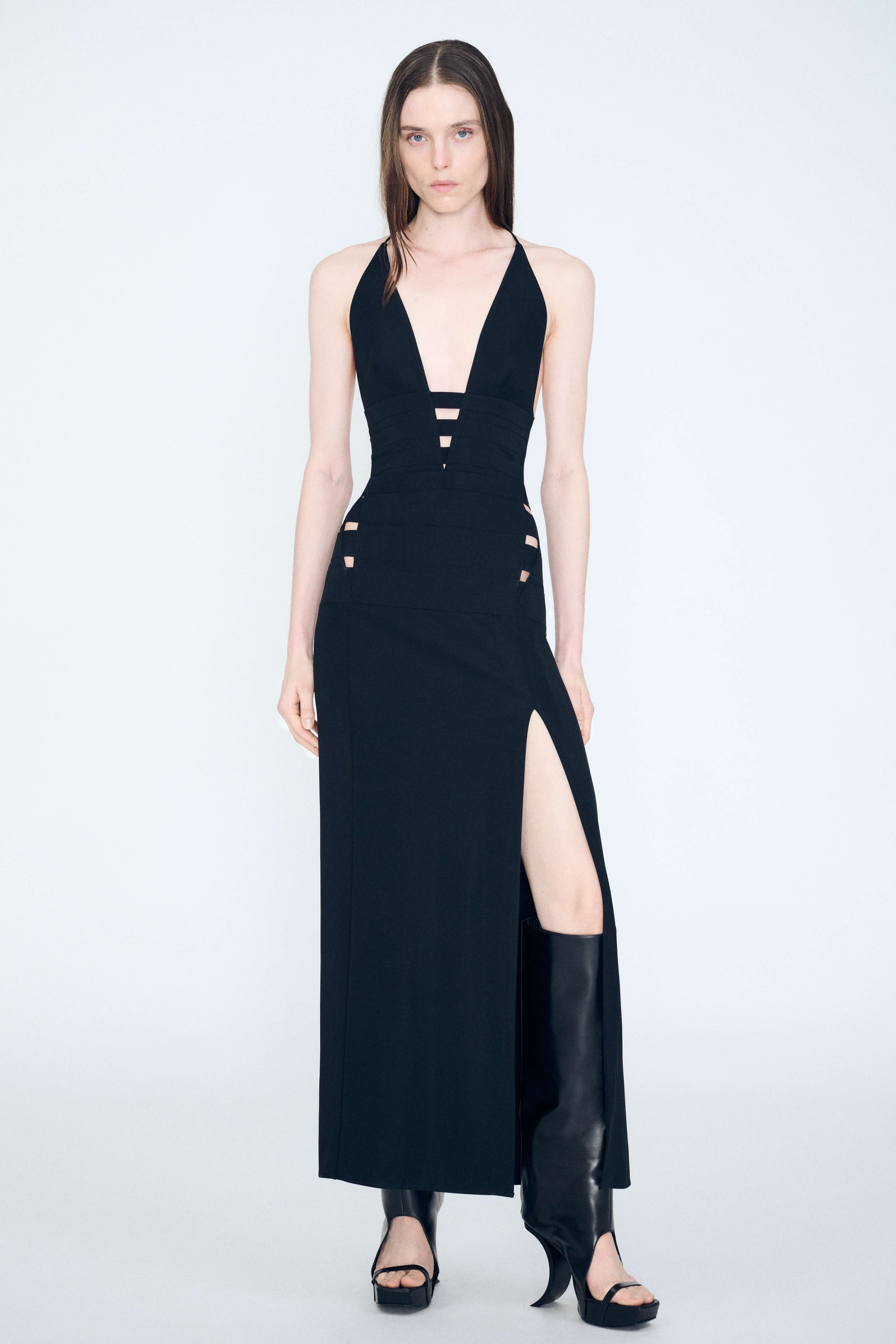 Deep-v Brace Dress in Black