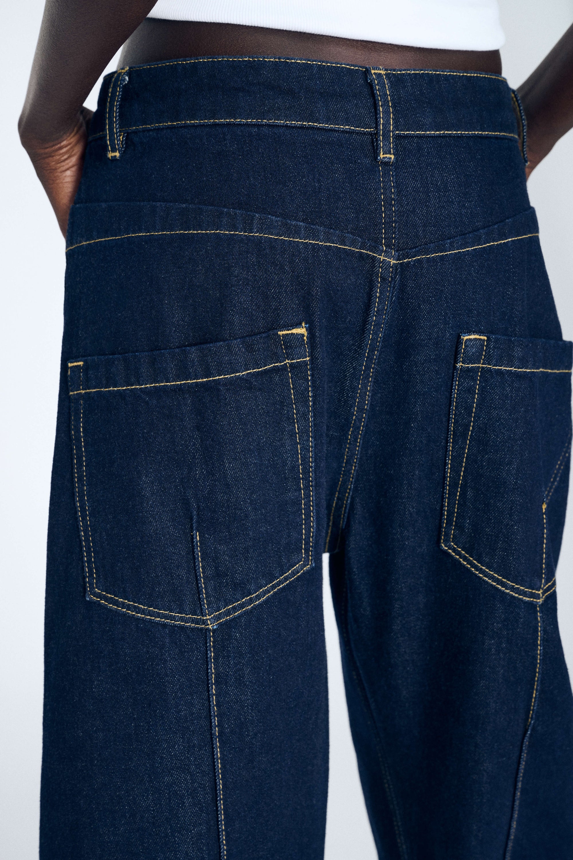 Banana Twist Flare Jean in Indigo