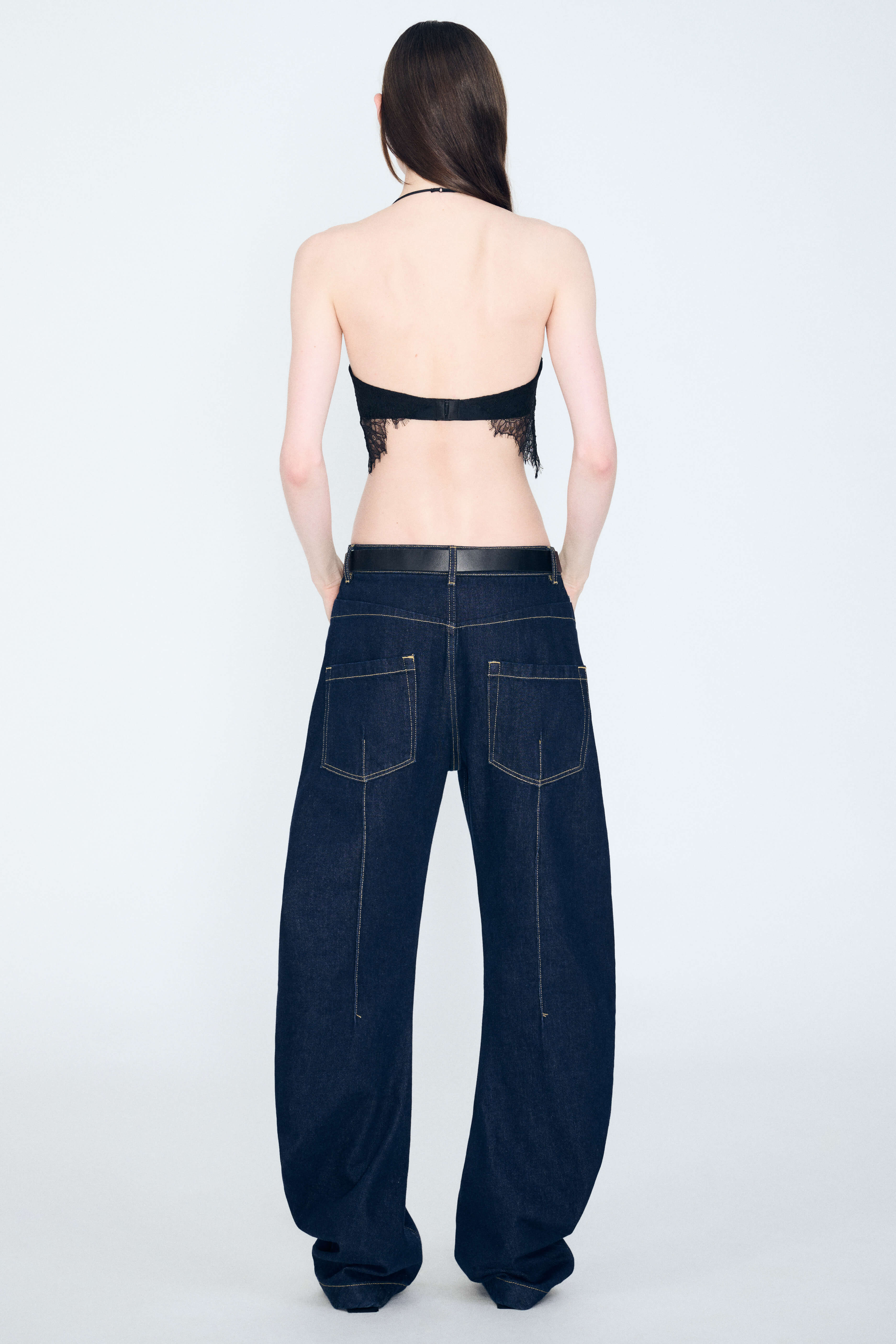 Product Gallery Media 6 Banana Twist Flare Jean in Indigo