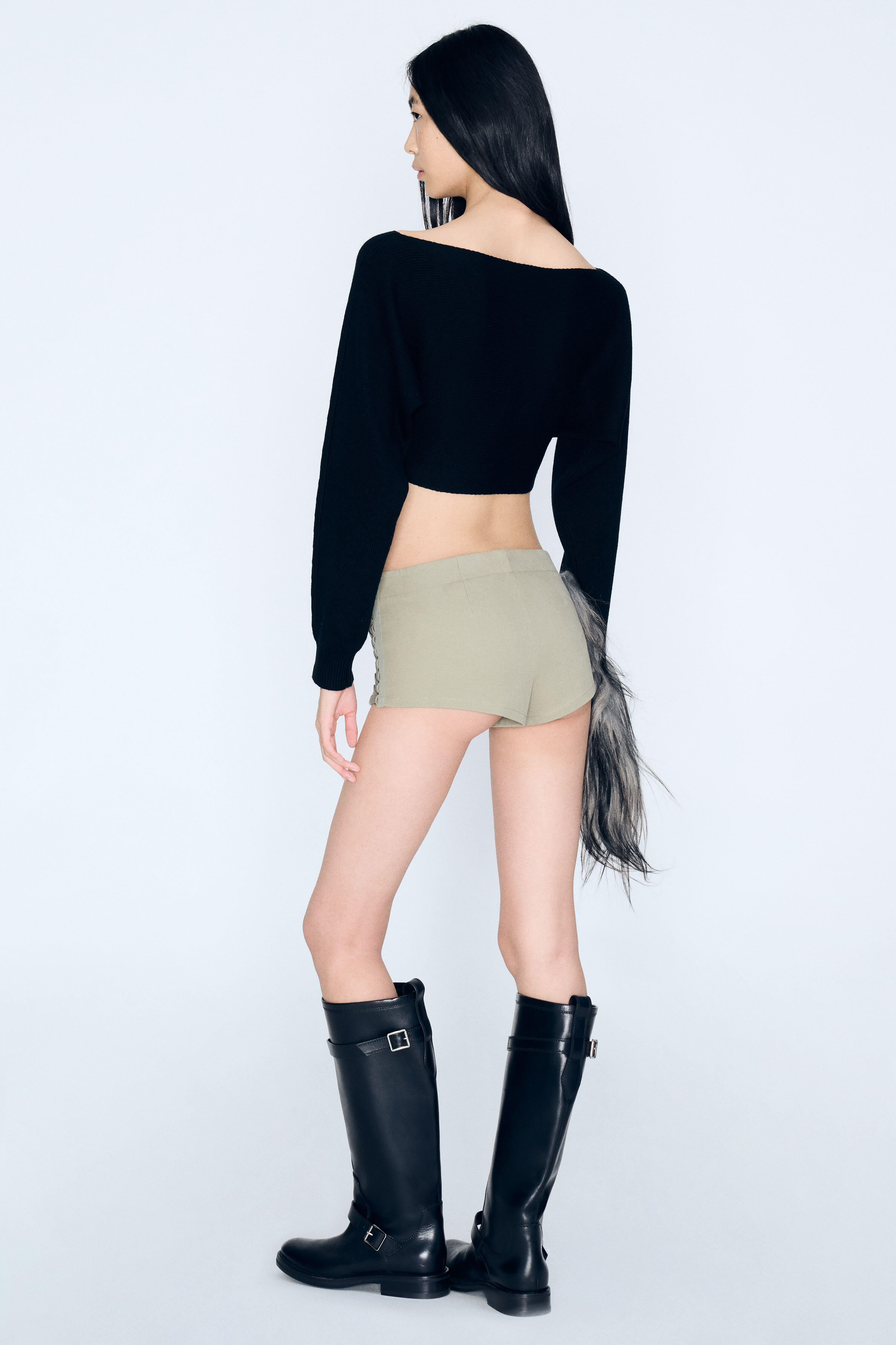 Product Gallery Media 3 Crop Sweater in Black