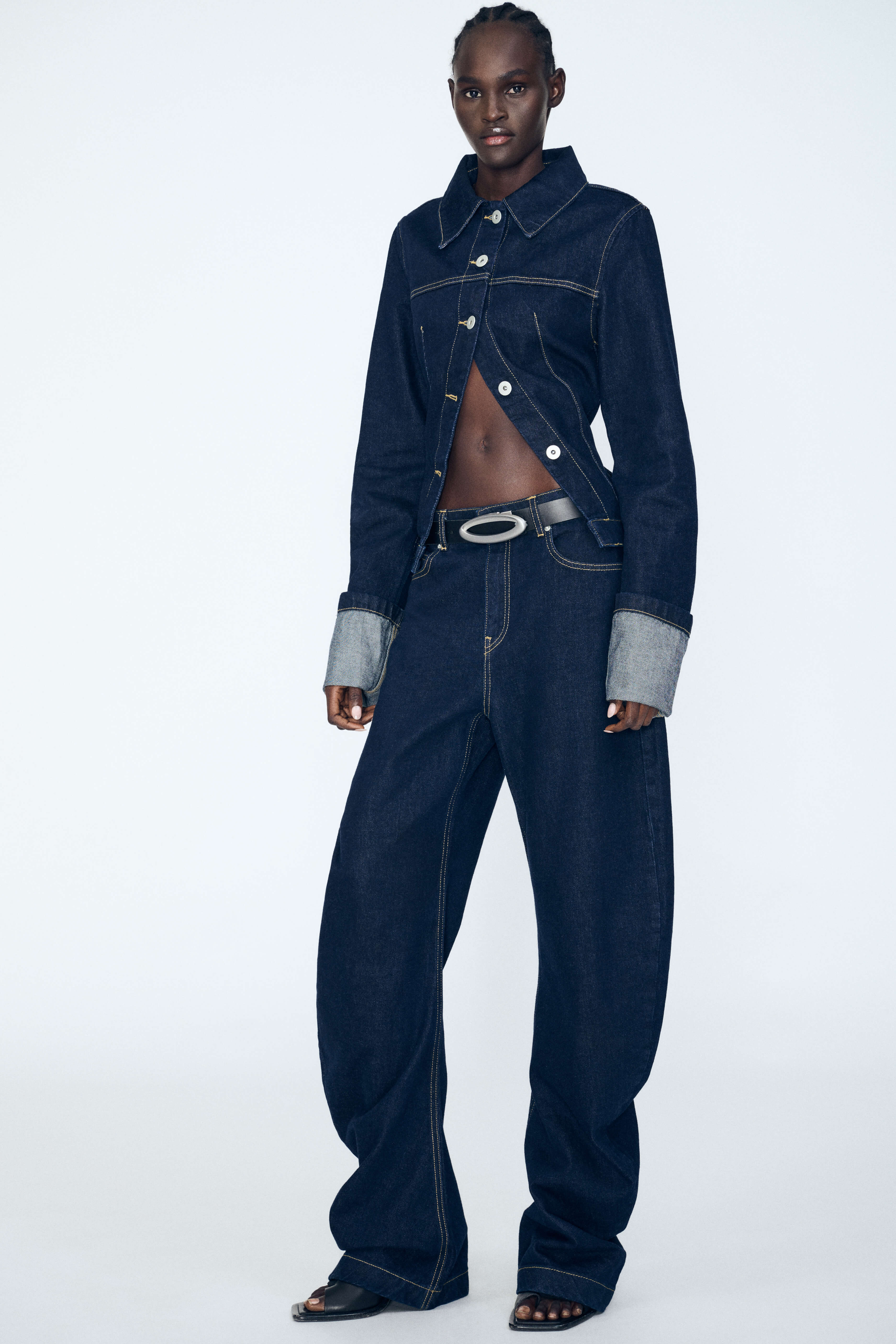 Product Gallery Media 1 Cinch Back Trucker Jacket in Indigo