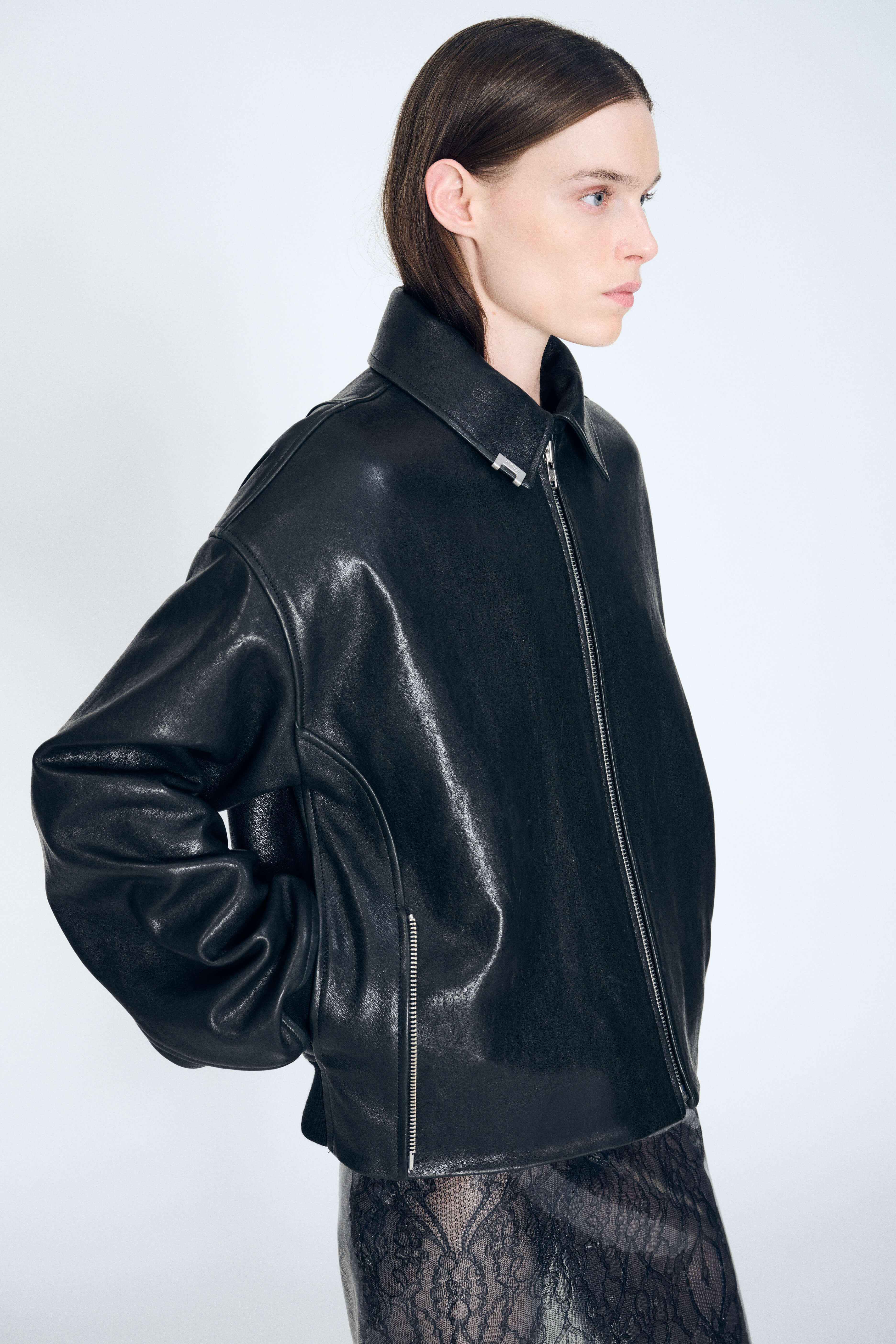 Product Gallery Media 3 Wrap Flight Bomber in Black