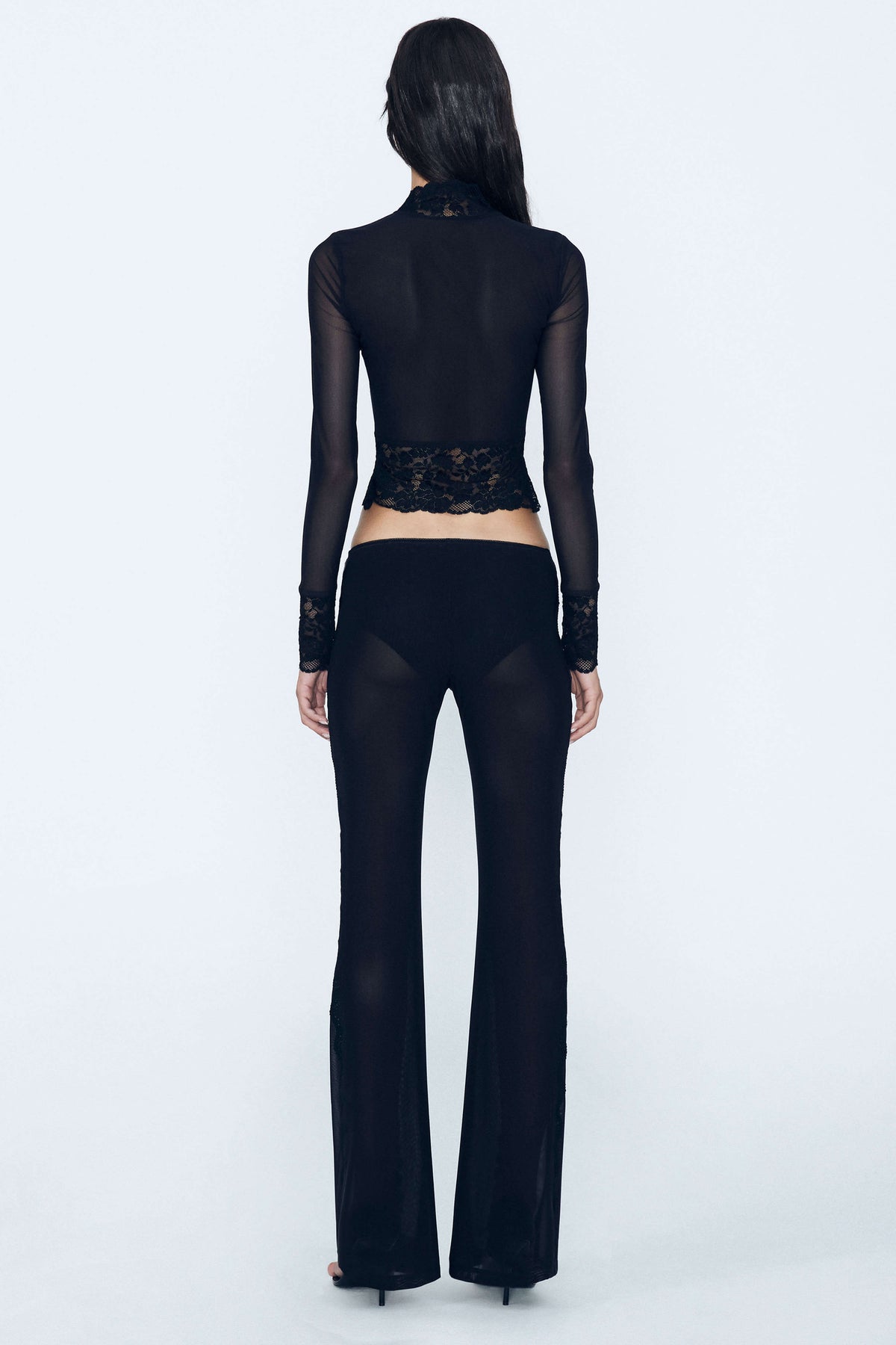 Product Gallery Media 4 Wave Lace Legging