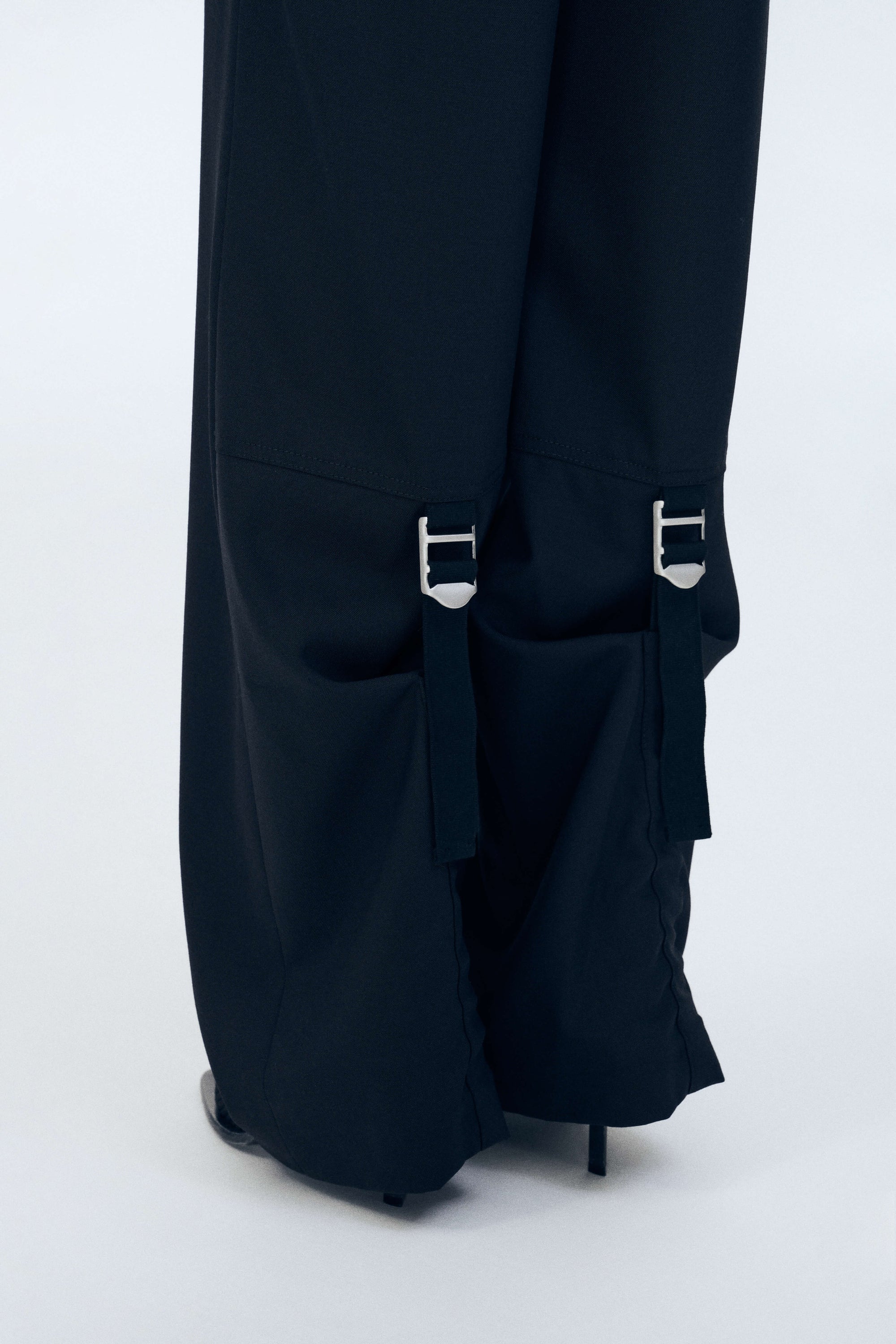 Flex Waist Tailored Trouser in Black