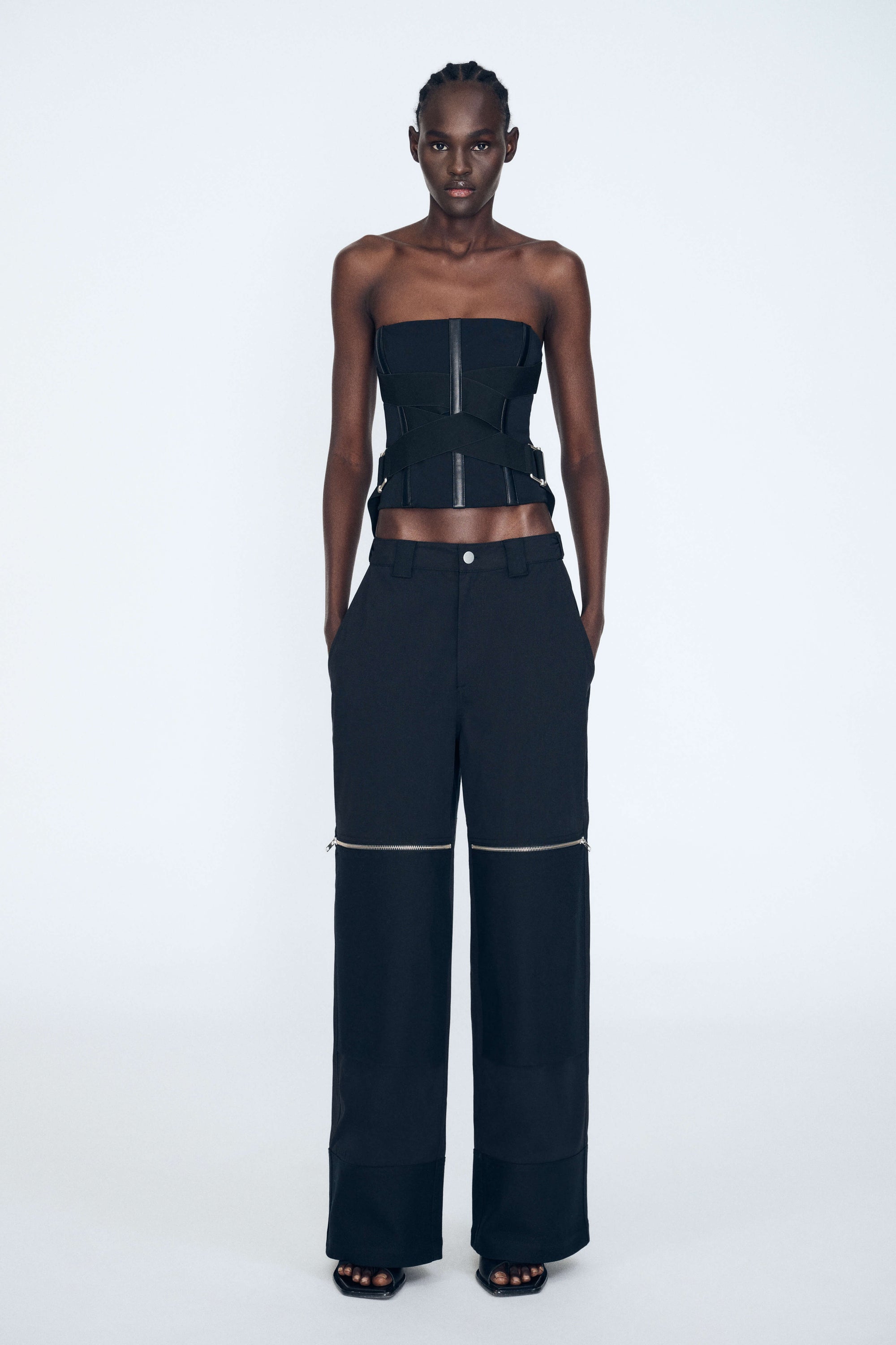 Flex Waist Zip Cargo Pant in Black
