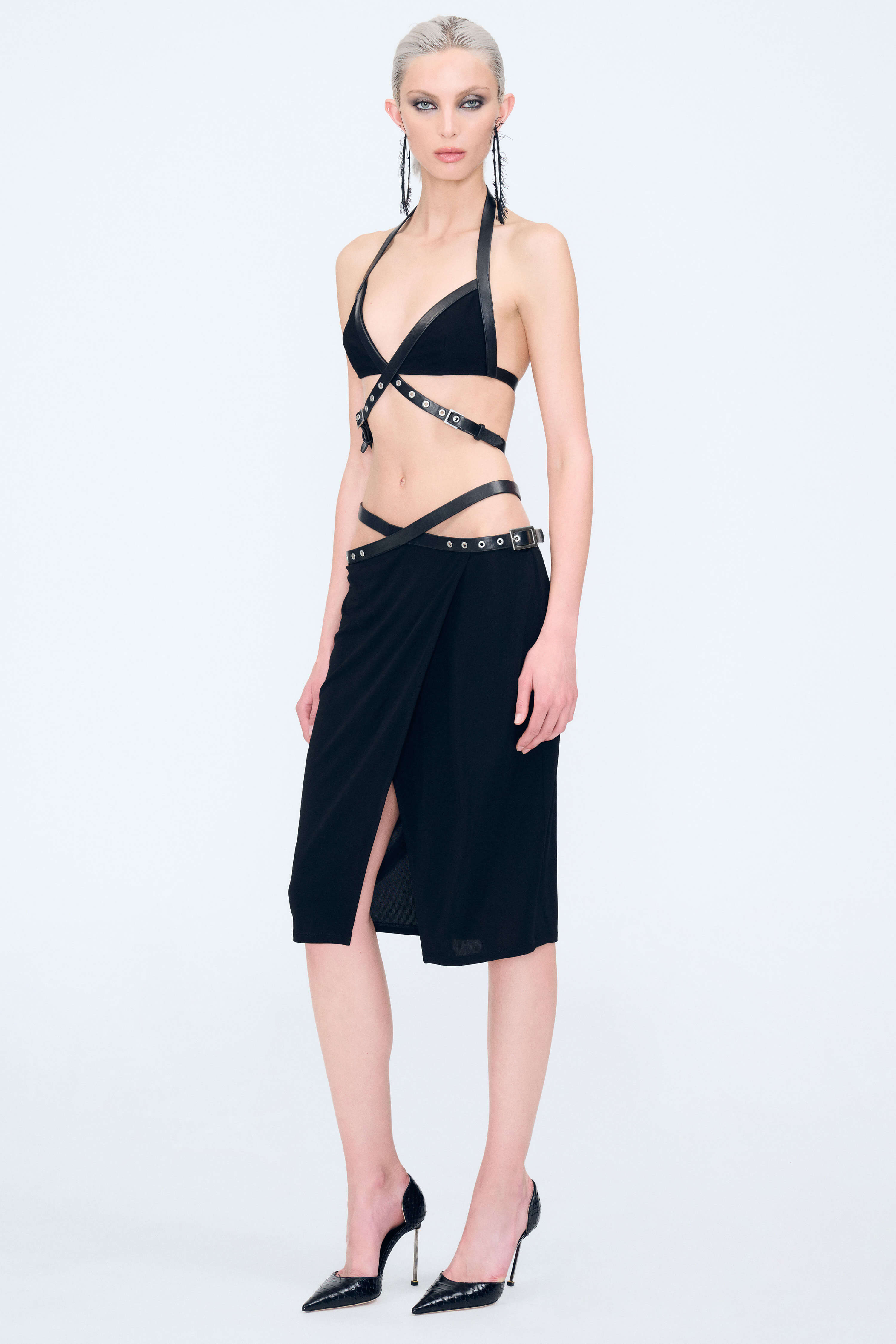 Product Gallery Media 3 Belted Bra