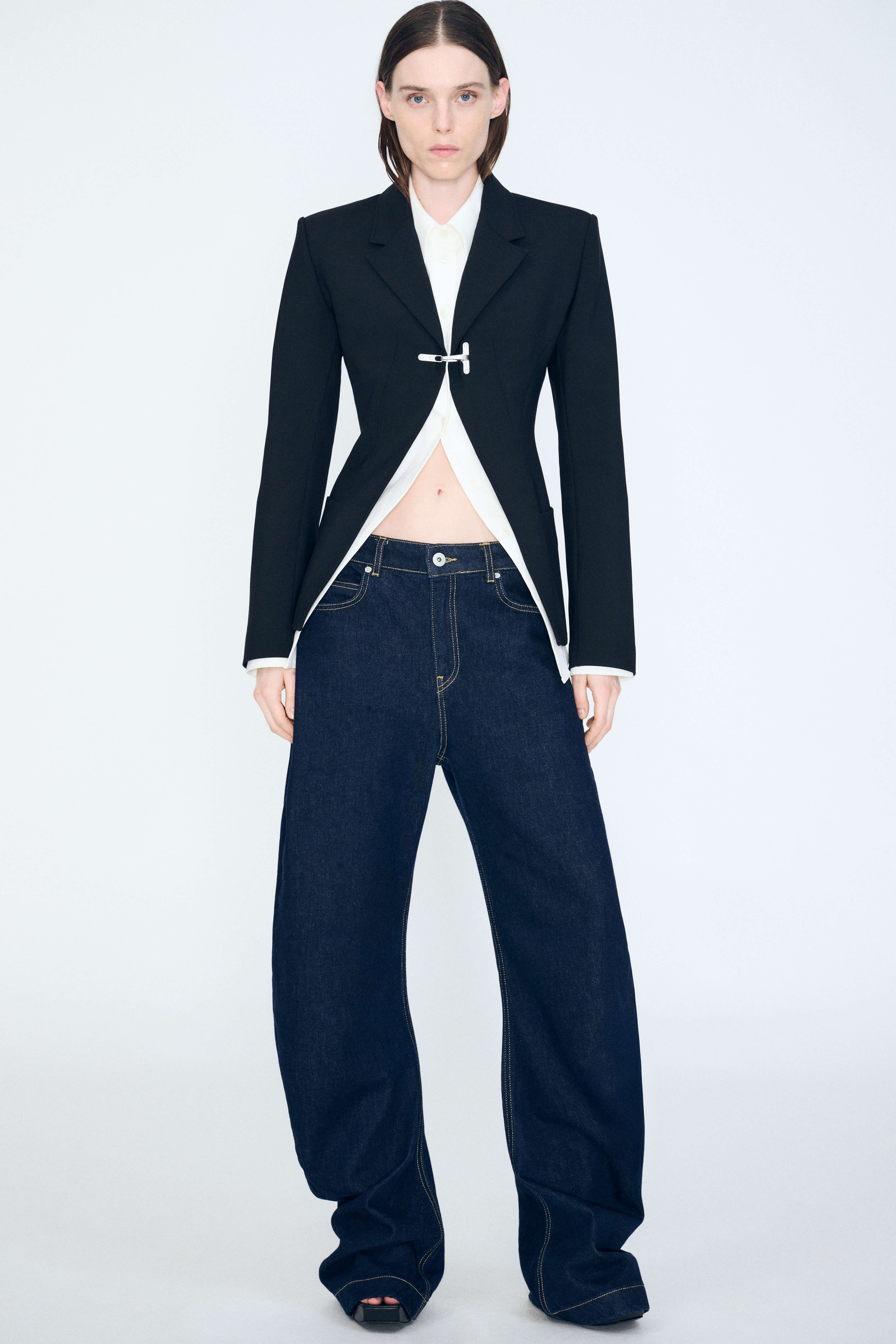 products-cinch-back-shirt-in-white