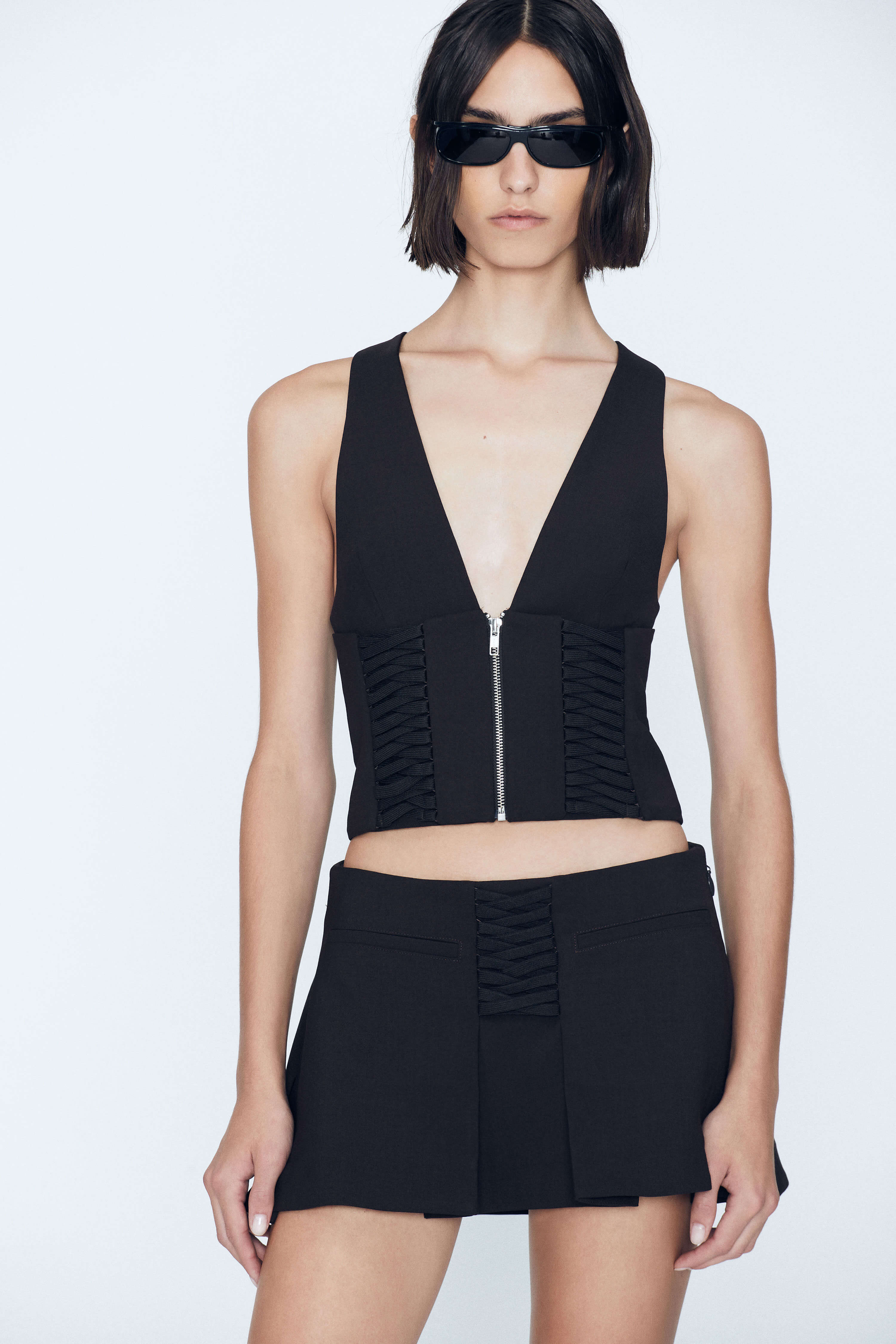 Product Gallery Media 2 Bind Vest