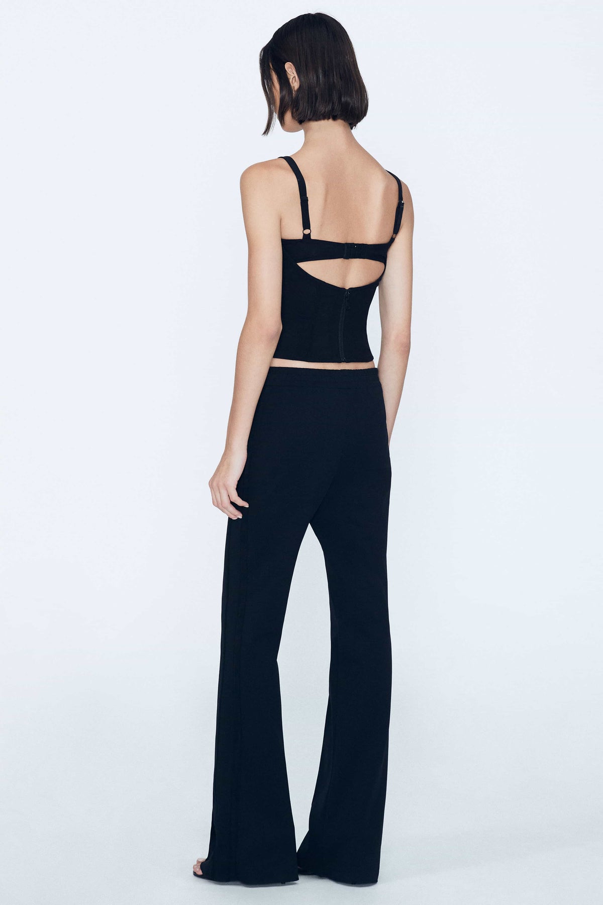 Product Gallery Media 4 Coil Boned Corset