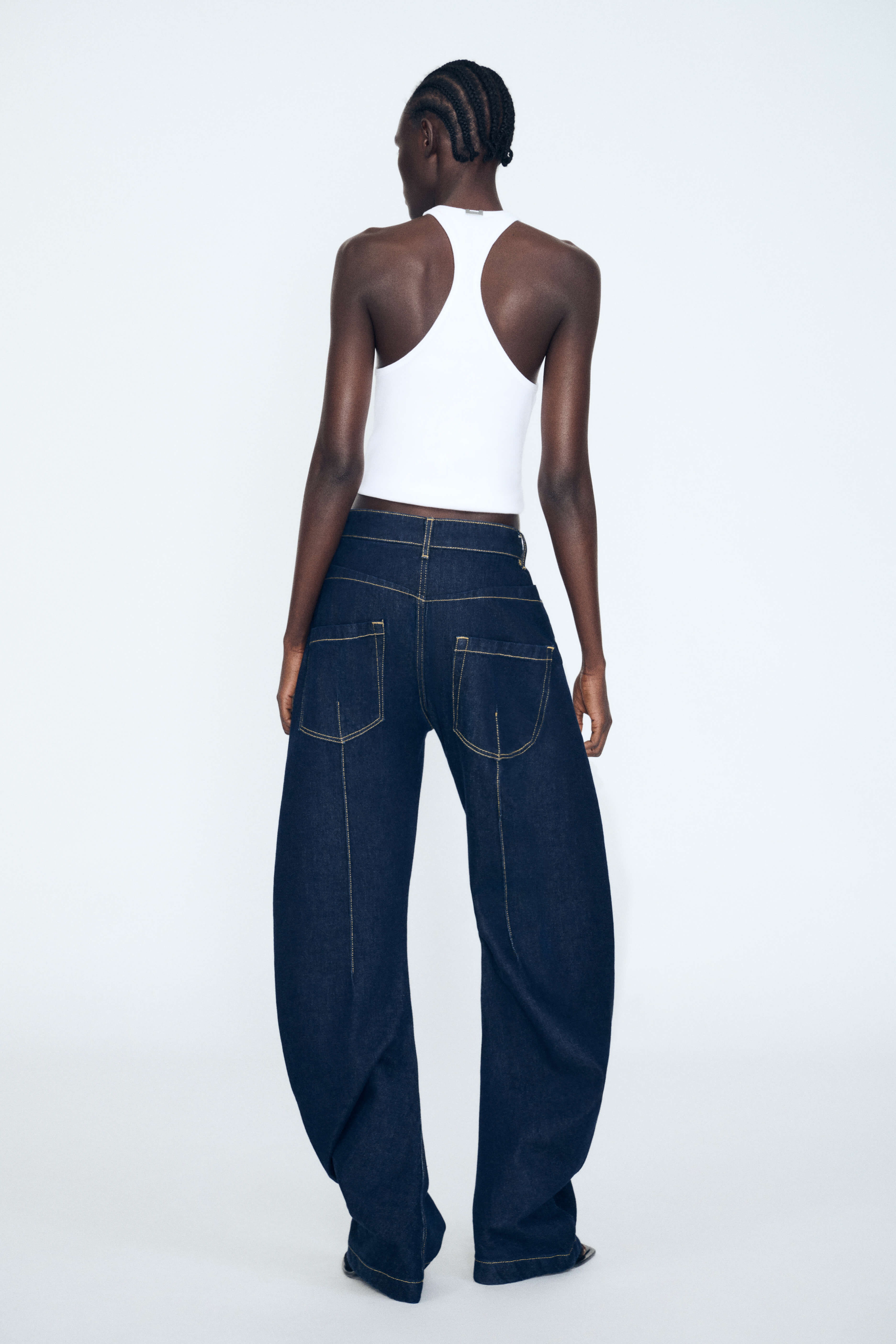 Product Gallery Media 5 Id Tank in White