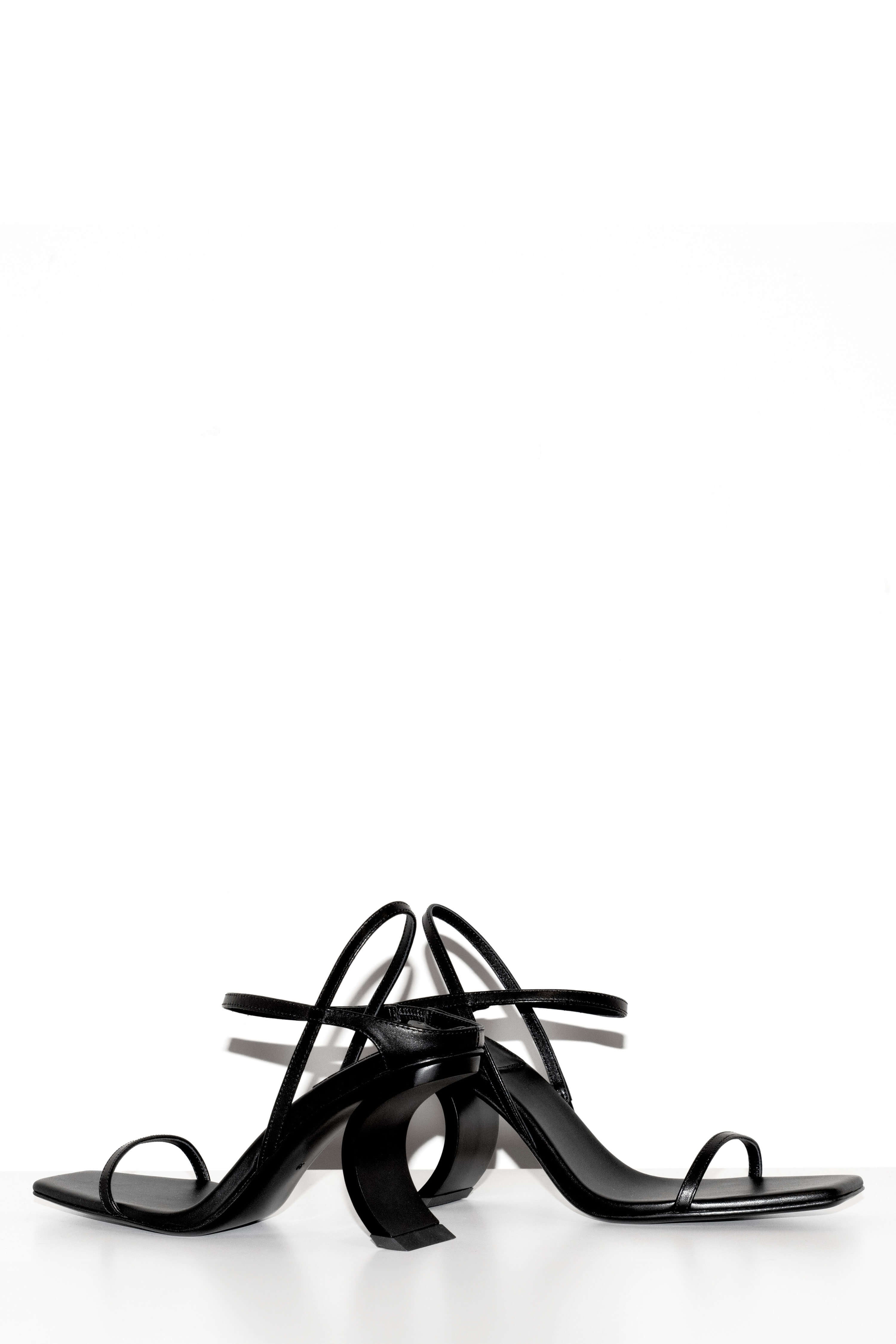 Product Gallery Media 1 Rever Sandal